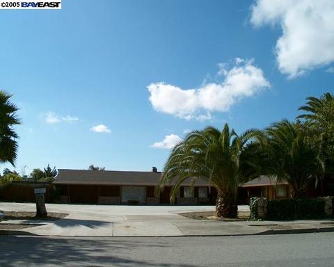 37815 Birch St, Newark, CA 94560 photo 1