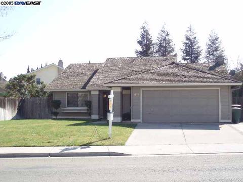 1370 W Kavanagh, Tracy, CA 95376 photo 1