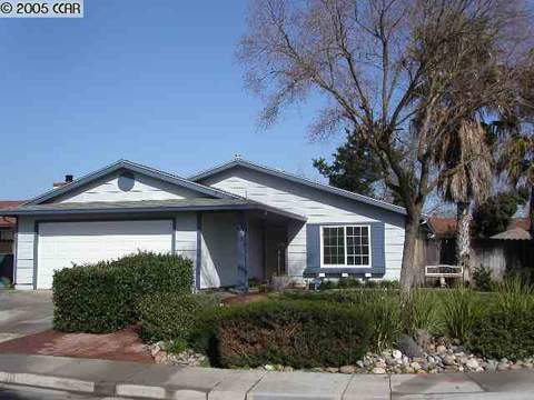 300 Lorenz Dr, Oakley, CA 94561 photo 1