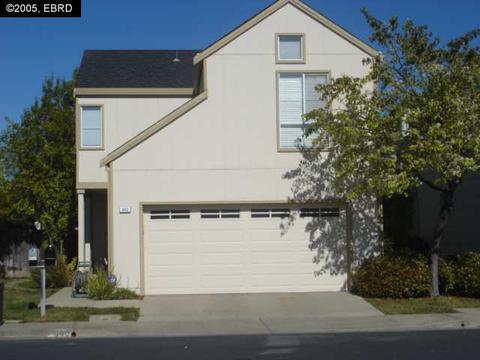940 Topaz Ct, Vallejo, CA 94590 photo 1