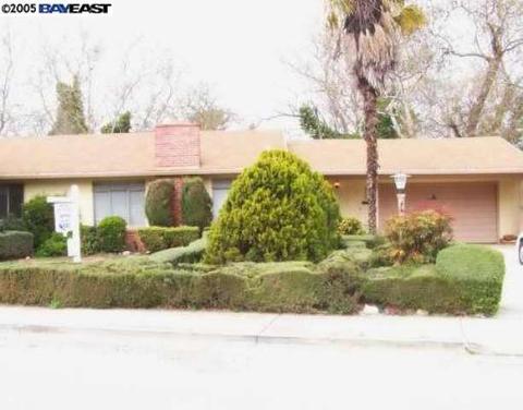 4065 Walnut Dr, Pleasanton, CA 94566 photo 1