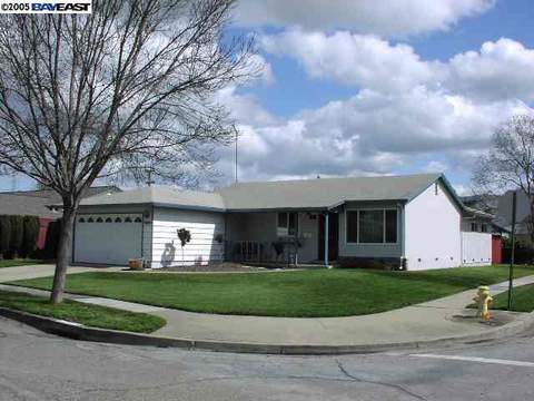 4540 Hilo St, Fremont, CA 94538 photo 1