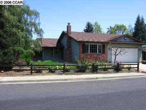 890 Litwin Dr, Concord, CA 94518 photo 1