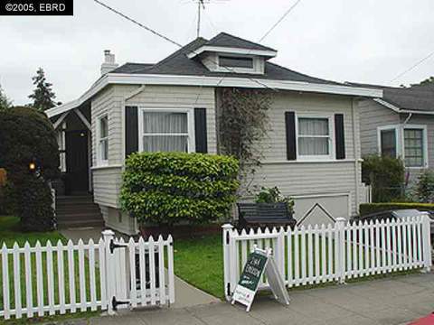 2144 Emerson St, Berkeley, CA 94705 photo 1