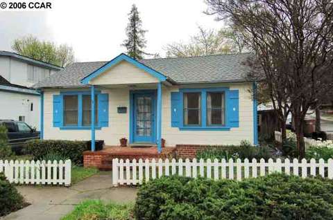 300 Robinson St, Martinez, CA 94553 photo 1