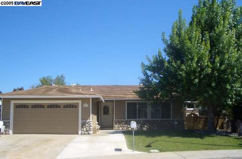 1521 W Hurley Ct, Tracy, CA 95376 photo 1