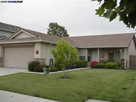 1141 Stone Oak Dr, Manteca, CA 95336 photo 1