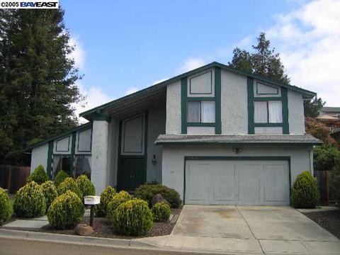 28046 Fallbrook Dr, Hayward, CA 94542 photo 1