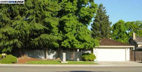 741 N Manley, Ripon, CA 95366 photo 1