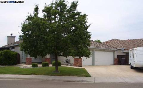 1915 Lone Fox Ct, Tracy, CA 95376 photo 1