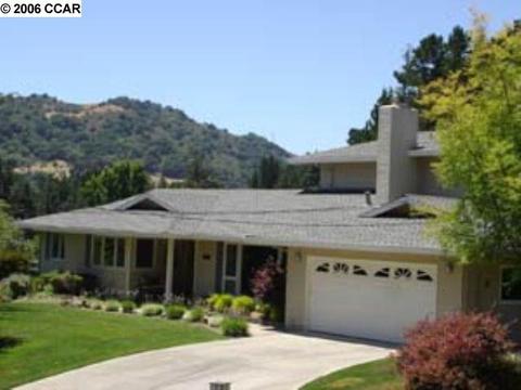 19 Arroyo Dr, Moraga, CA 94556 photo 1