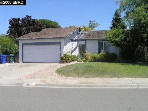 100 Azalea Ct, Hercules, CA 94547 photo 1