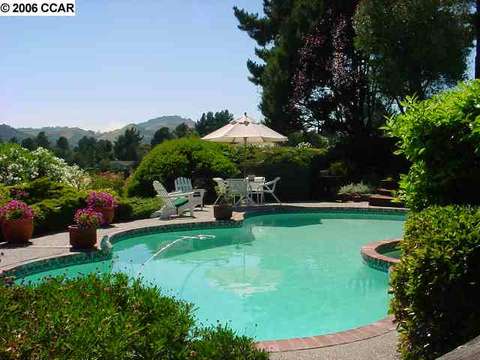 734 Crossbrook Dr, Moraga, CA 94556 photo 1
