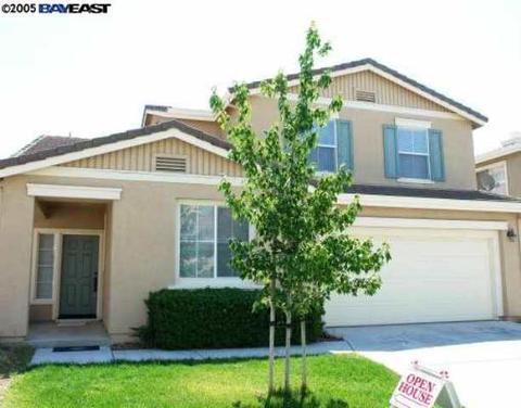 5631 Amberglen St, Dublin, CA 94568 photo 1