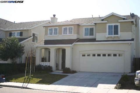 682 Alexandra Dr, Tracy, CA 95304 photo 1