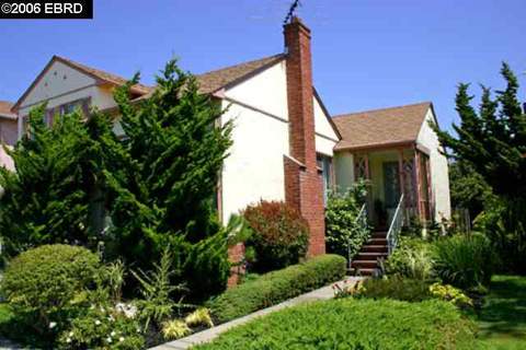 1525 Keoncrest Dr, Berkeley, CA 94702 photo 1