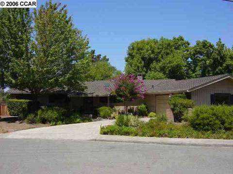 8 Roberts Ct, Moraga, CA 94556 photo 1