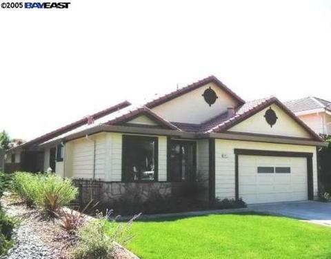 19771 Edwin Markham Dr, Castro Valley, CA 94552 photo 1