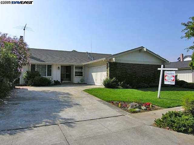8434 Persimmon Pl, Newark, CA 94560 photo 1