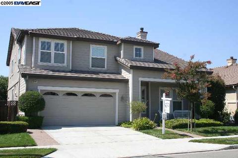 5688 Linden St, Dublin, CA 94568 photo 1