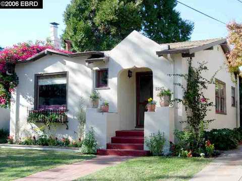 2247 Oregon St, Berkeley, CA 94705 photo 1