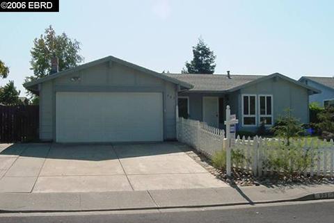 991 Walnut Dr, Oakley, CA 94561 photo 1