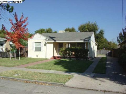 335 W Highland Ave, Tracy, CA 95376 photo 1