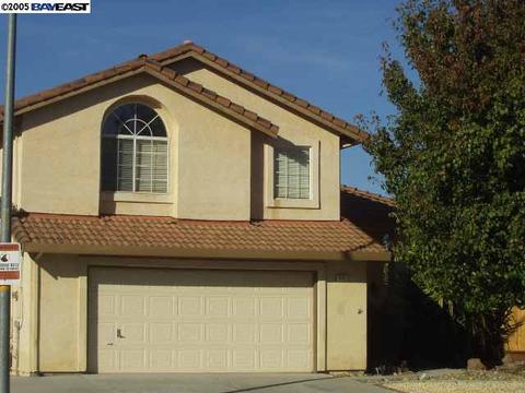 111 Charles, Tracy, CA 95376 photo 1
