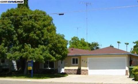 822 S Robert, Ripon, CA 95366 photo 1