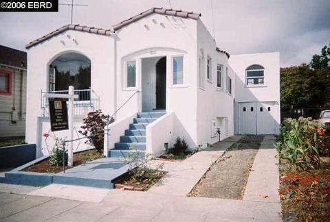1121 Derby St, Berkeley, CA 94702 photo 1