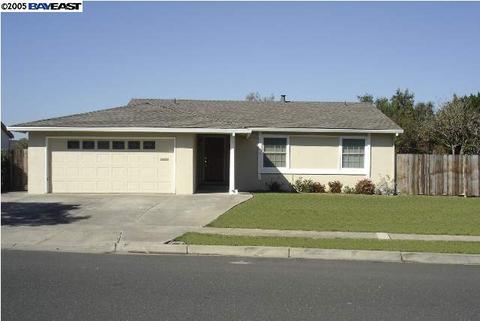 7589 Hermitage Ave, Newark, CA 94560 photo 1