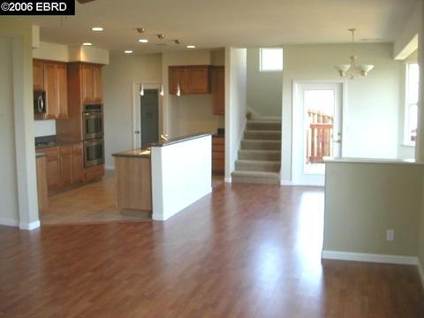 1122 3rd Ave, Crockett, CA 94525 photo 1