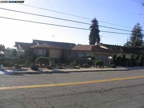 2085 Benedict Dr, San Leandro, CA 94577 photo 1