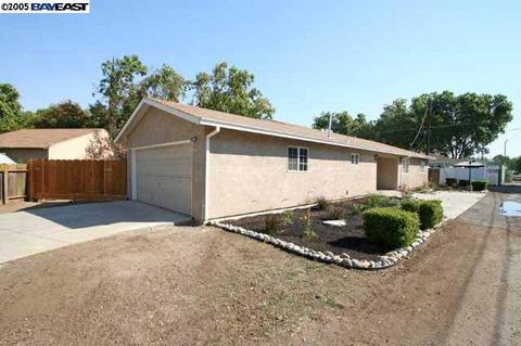 1122 Allen Dr, Modesto, CA 95350 photo 1