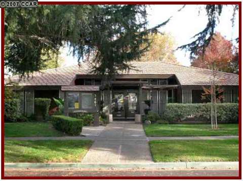 5474 Roundtree Pl #B, Concord, CA 94521 photo 1