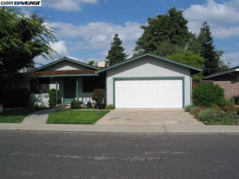1112 Wildflower Dr, Modesto, CA 95355 photo 1
