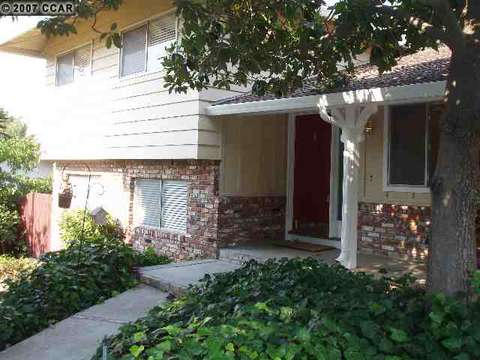 972 Oak St, Clayton, CA 94517 photo 1