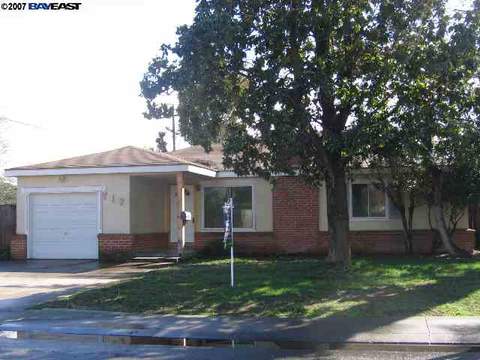712 E Fir St, Manteca, CA 95336 photo 1