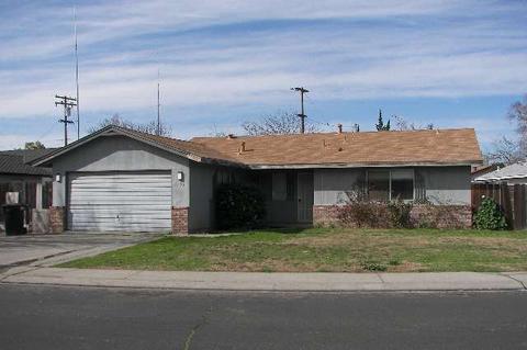 1825 Hunt Ave, Modesto, CA 95350 photo 1