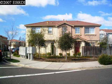 362 Accolade Dr, San Leandro, CA 94577 photo 1