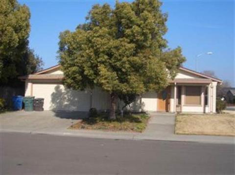 689 Aurora Ct, Manteca, CA 95336 photo 1
