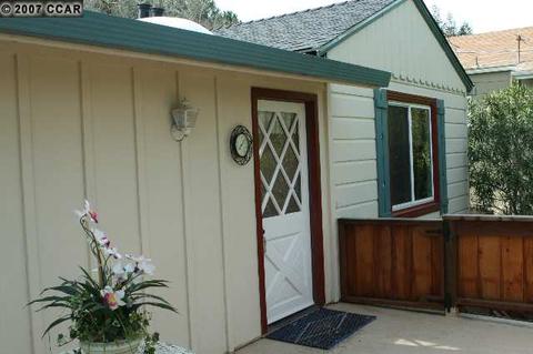 2321 Saxon St, Martinez, CA 94553 photo 1