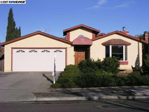 36736 Spruce St, Newark, CA 94560 photo 1