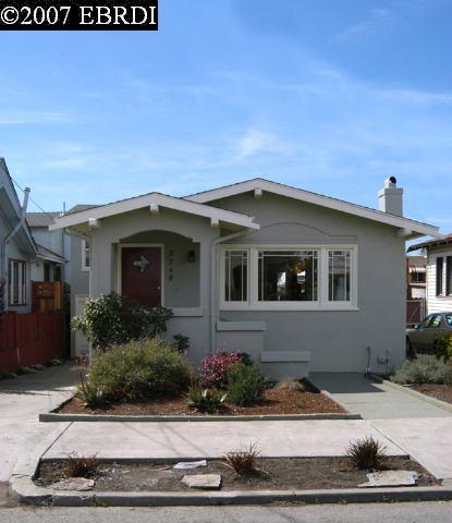 2748 Mathews St, Berkeley, CA 94702 photo 1