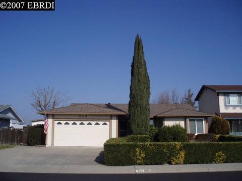 966 Walnut Dr, Oakley, CA 94561 photo 1