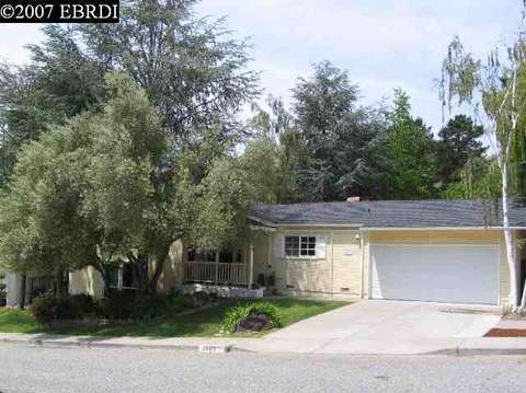 2691 Doidge Ave, Pinole, CA 94564 photo 1