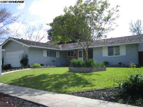 7526 Calle Verde Rd, Dublin, CA 94568 photo 1