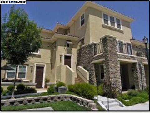 4402 Fitzwilliam St, Dublin, CA 94568 photo 1