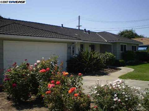 38457 Logan Dr, Fremont, CA 94536 photo 1