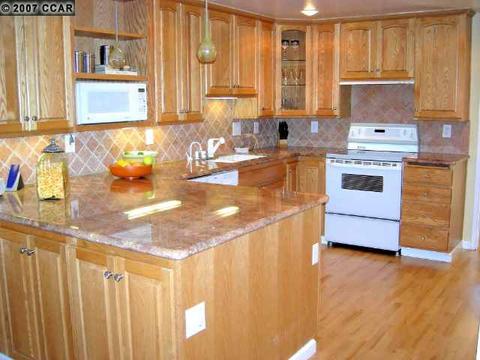 819 Augusta Dr, Moraga, CA 94556 photo 1